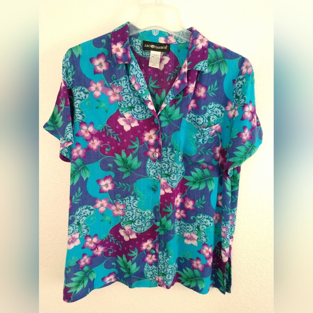 Pretty Sag Harbor Floral Shirt Hawaiian Short Sleeve Camp Size Small Chest 40"